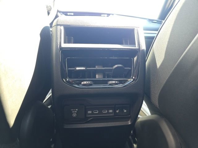 New 2026 Jeep Grand Cherokee Limited image 12