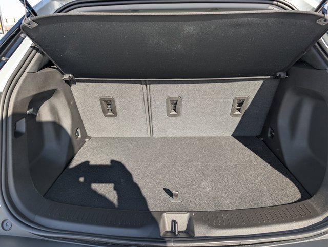 Used 2023 Chevrolet Bolt EUV LT w/ Comfort Package image 19