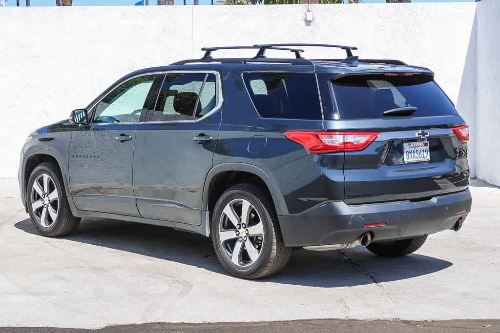 Used 2020 Chevrolet Traverse LT w/ LT Premium Package AWD/4WD image 6