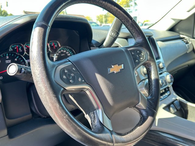 Used 2015 Chevrolet Suburban LT w/ Luxury Package AWD/4WD image 40
