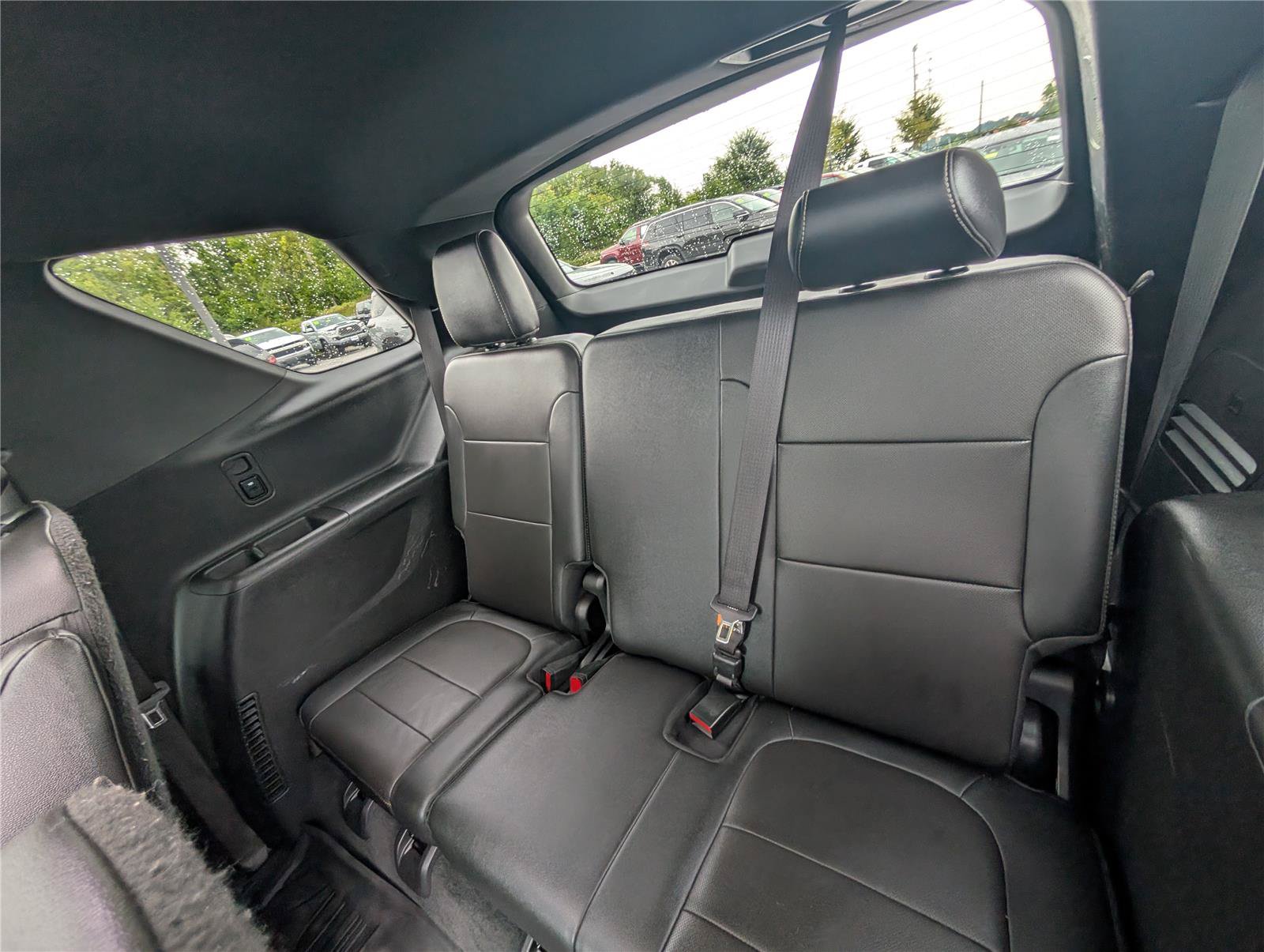 Used 2023 Chevrolet Traverse Premier w/ LPO, Floor Liner Package AWD/4WD image 17