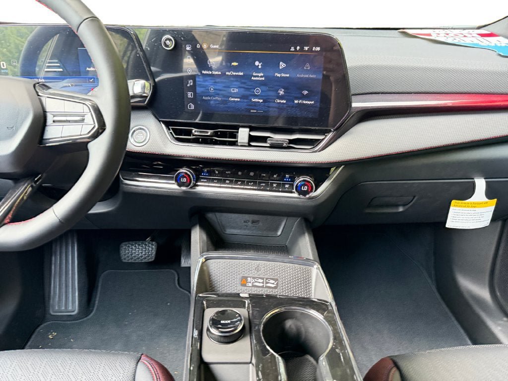 New 2026 Chevrolet Equinox RS w/ Convenience Package III AWD/4WD image 12