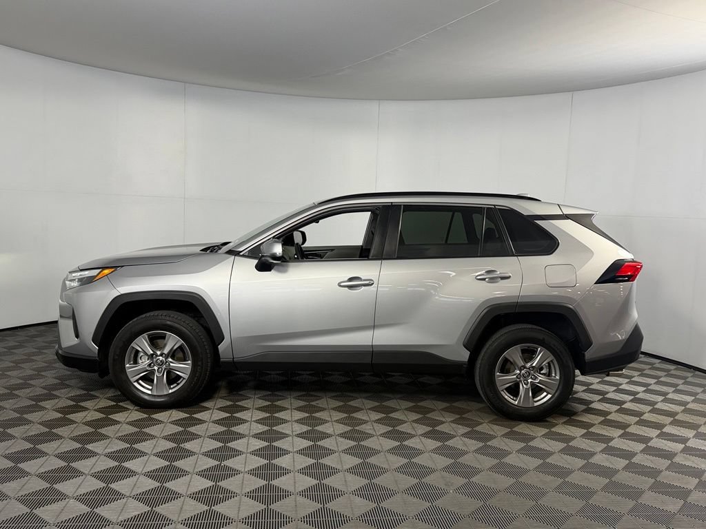 Used 2024 Toyota RAV4 XLE w/ Convenience Package FWD image 8