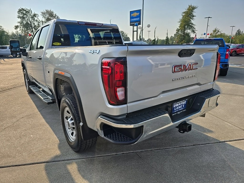 Used 2022 GMC Sierra 3500 Pro image 3