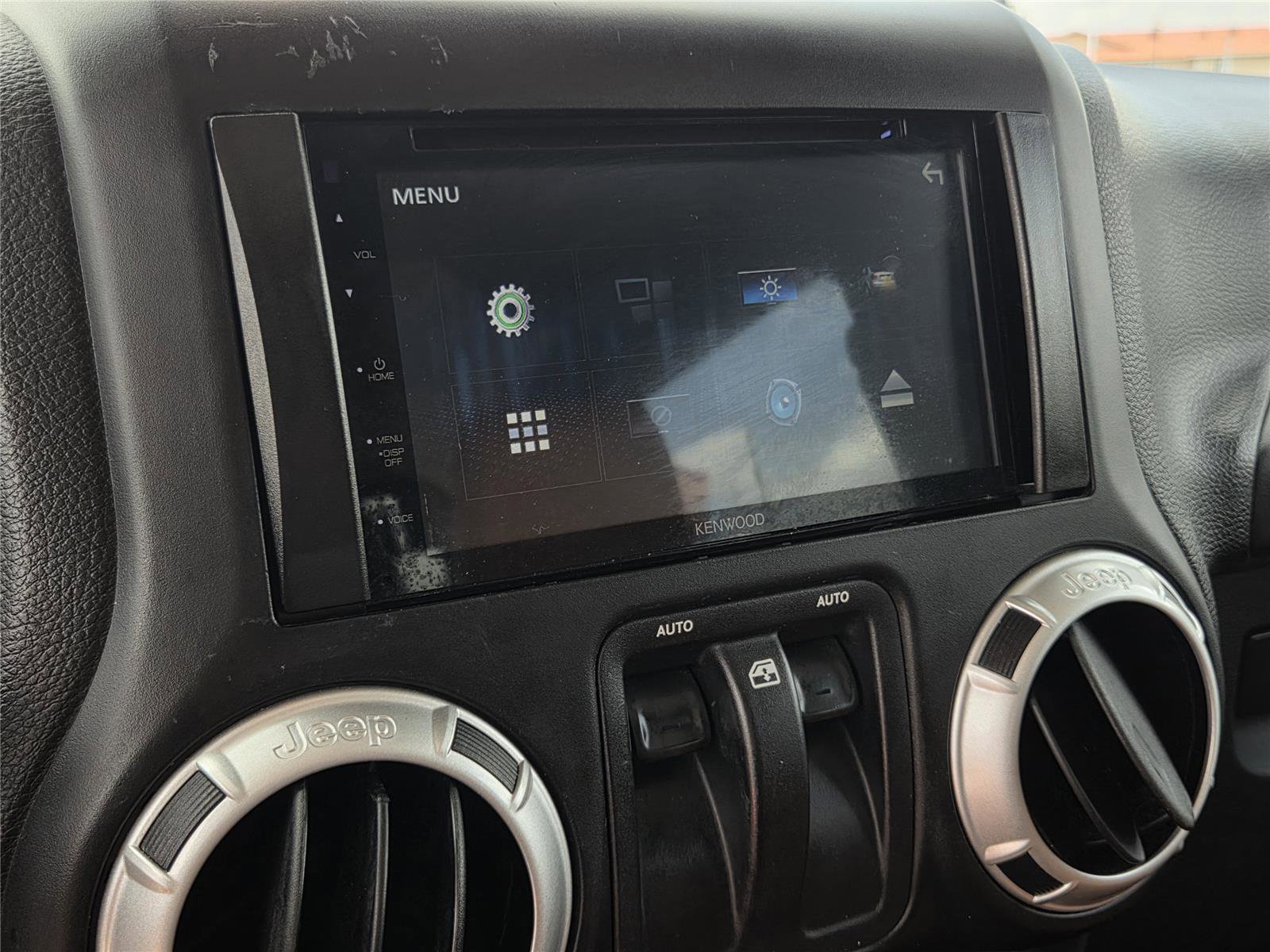 Used 2014 Jeep Wrangler Sahara AWD/4WD image 11