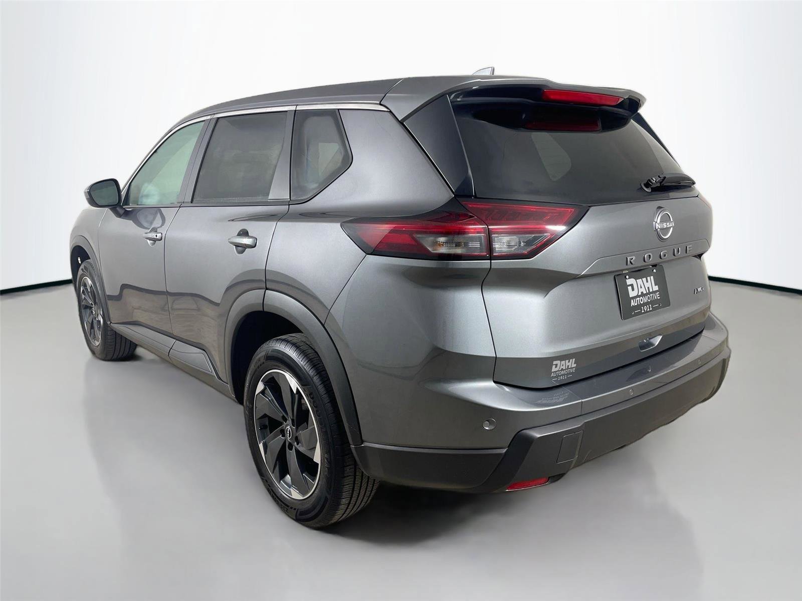 Used 2025 Nissan Rogue SV AWD/4WD image 10