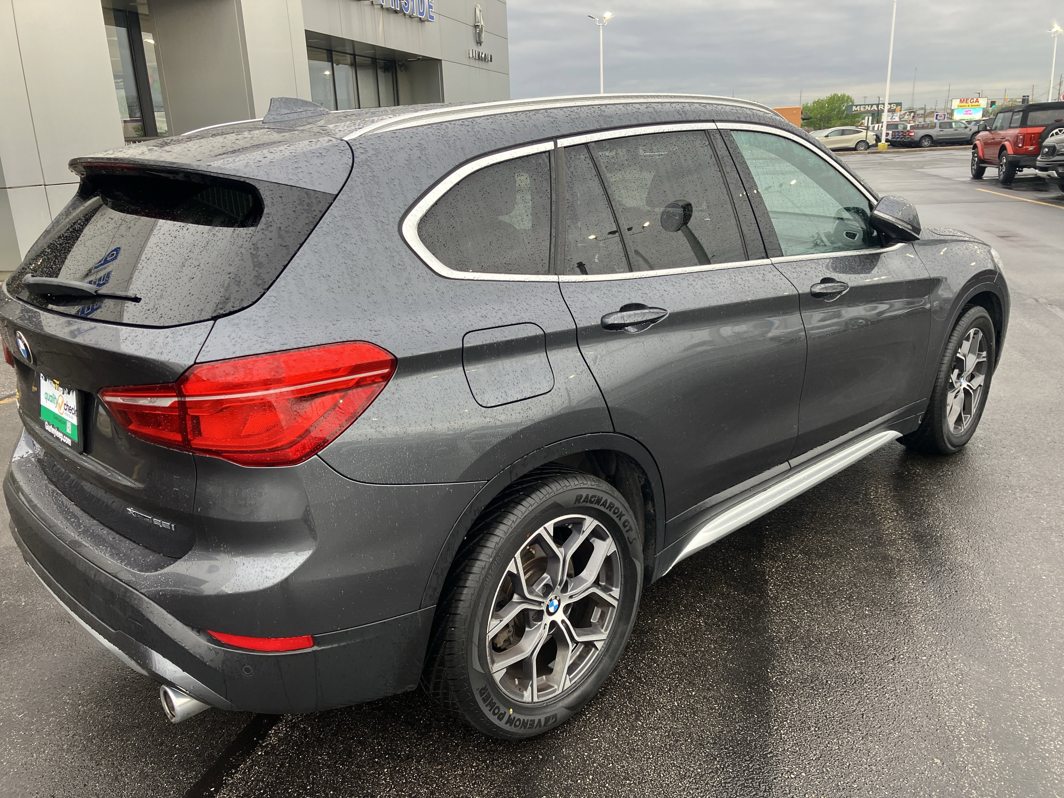 Used 2020 BMW X1 xDrive28i w/ Convenience Package AWD/4WD image 9