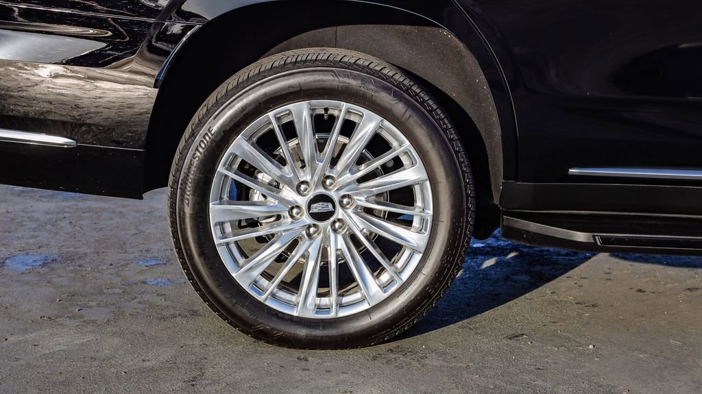 Used 2025 Cadillac Escalade Premium Luxury image 12