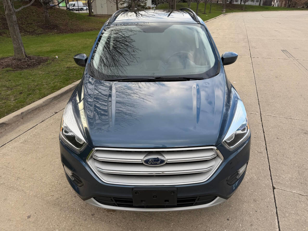 Used 2018 Ford Escape SEL image 2