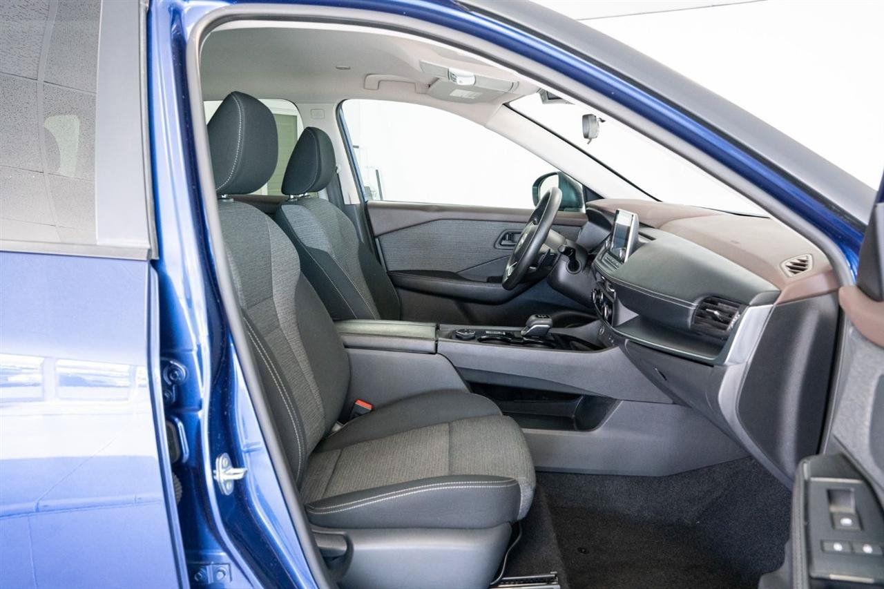 Used 2022 Nissan Rogue S AWD/4WD image 9