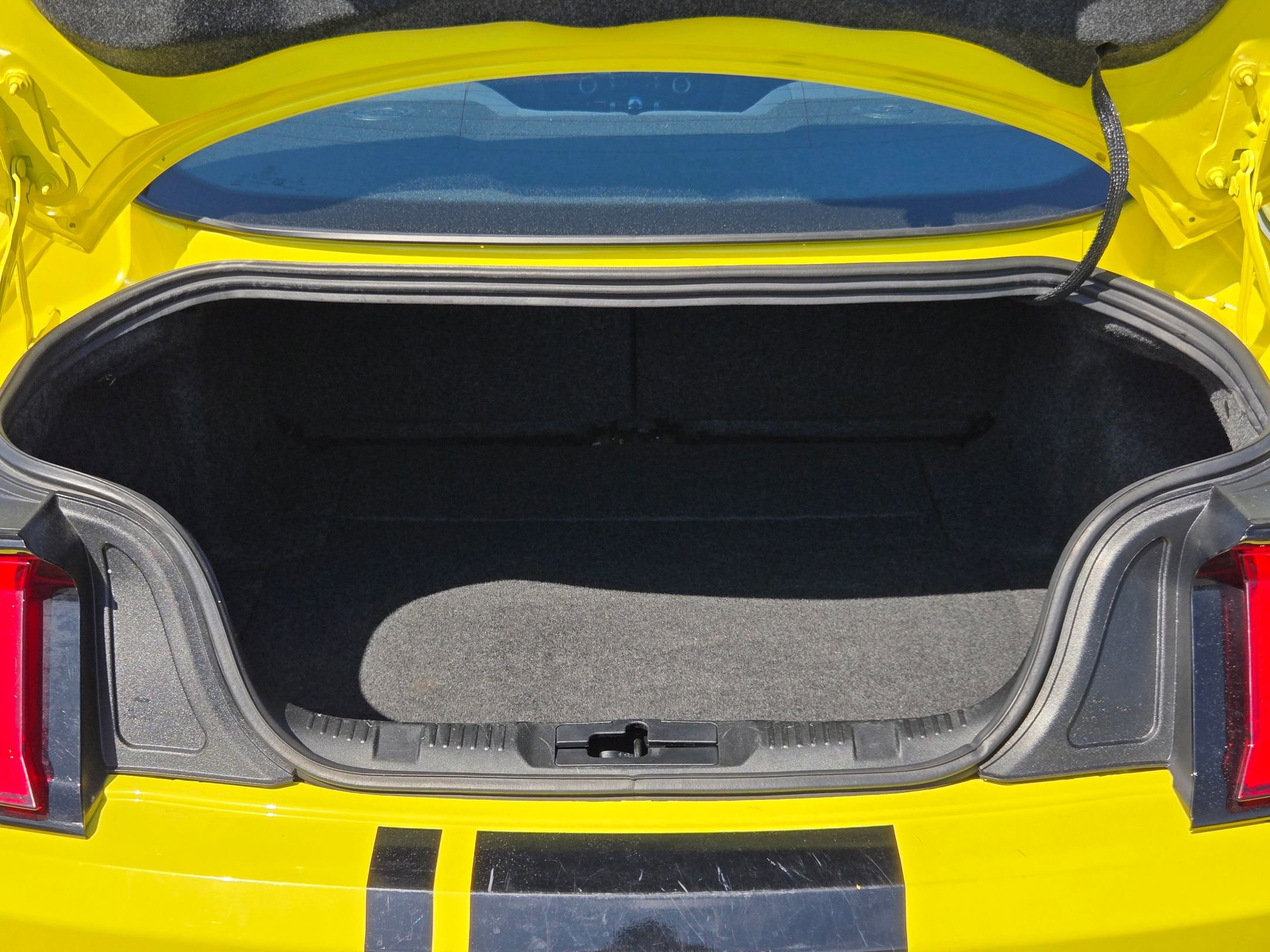 Used 2021 Ford Mustang Coupe w/ Equipment Group 101A image 18