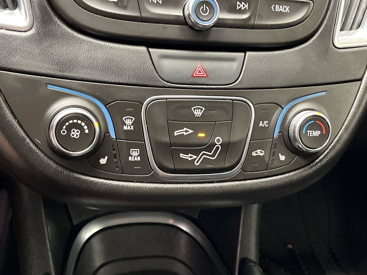 Used 2017 Chevrolet Malibu LT w/ Leather Package FWD image 19