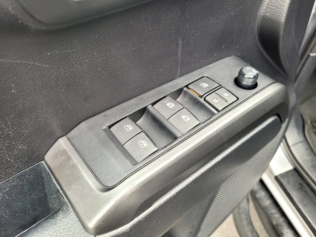 Certified 2019 Toyota Tacoma TRD Off-Road AWD/4WD image 22