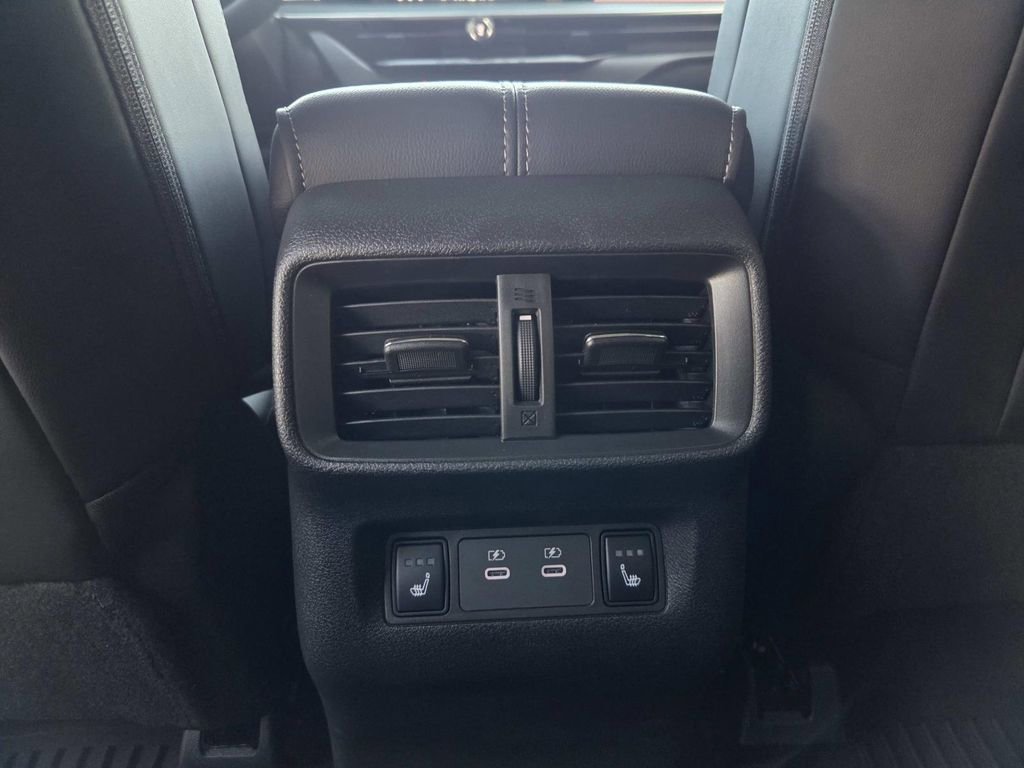 New 2026 Nissan Murano Platinum w/ Cargo Package AWD/4WD image 11