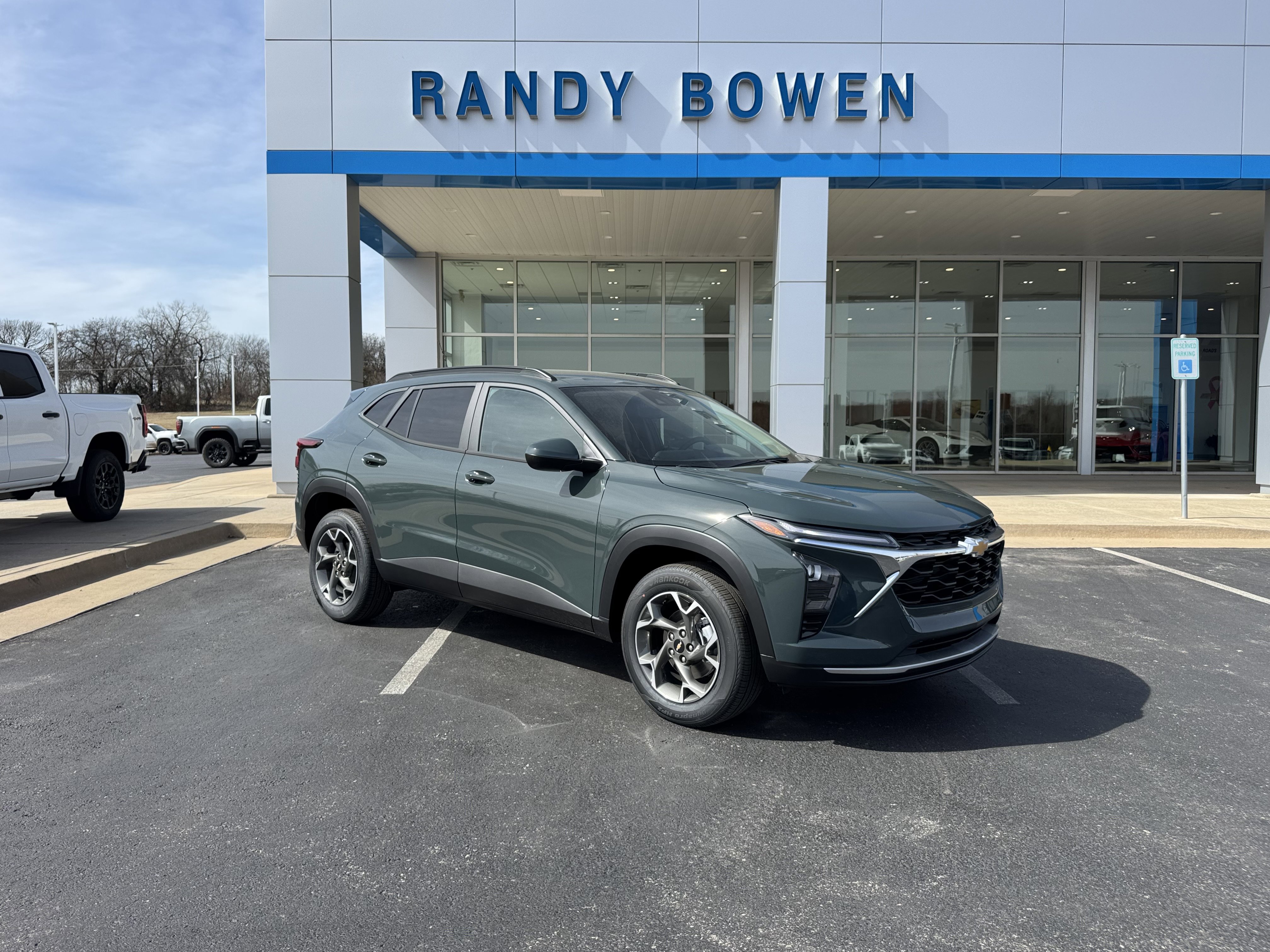 New 2026 Chevrolet Trax LT image 1