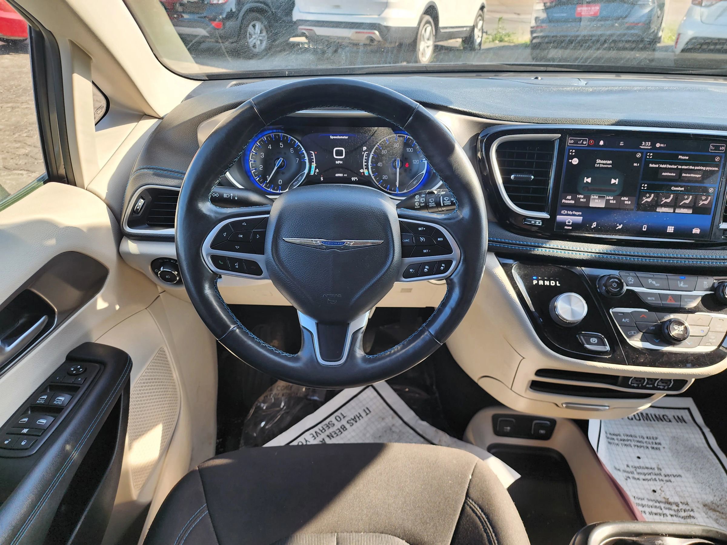 Used 2021 Chrysler Pacifica Touring w/ Cold Weather Group image 10