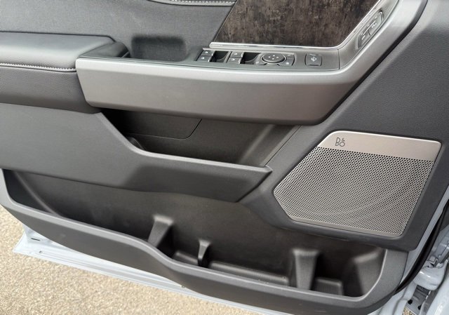 Used 2025 Ford F250 Lariat w/ Lariat Ultimate Package image 24