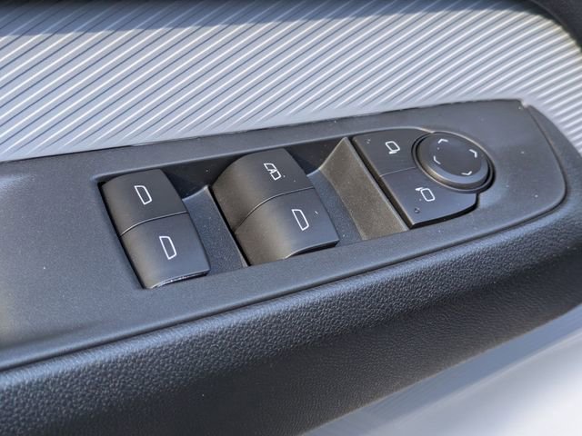 New 2027 Chevrolet Bolt LT w/ Comfort Package FWD image 9