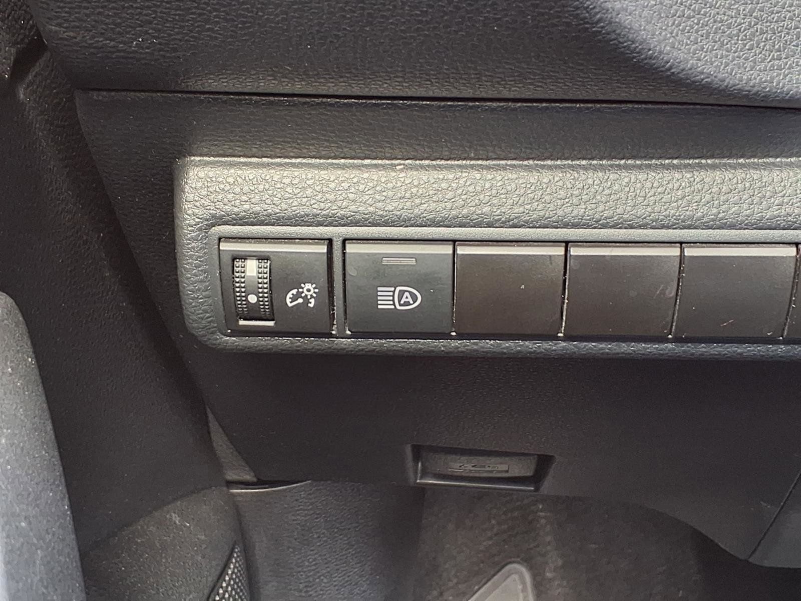 Used 2024 Toyota Corolla LE image 23