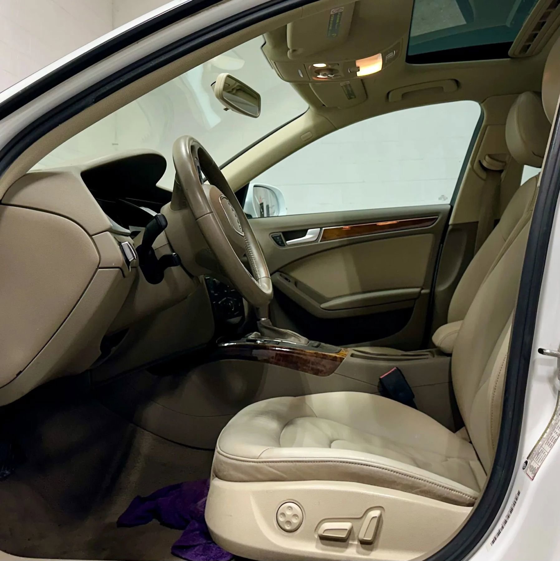 Used 2011 Audi A4 2.0T Premium image 15