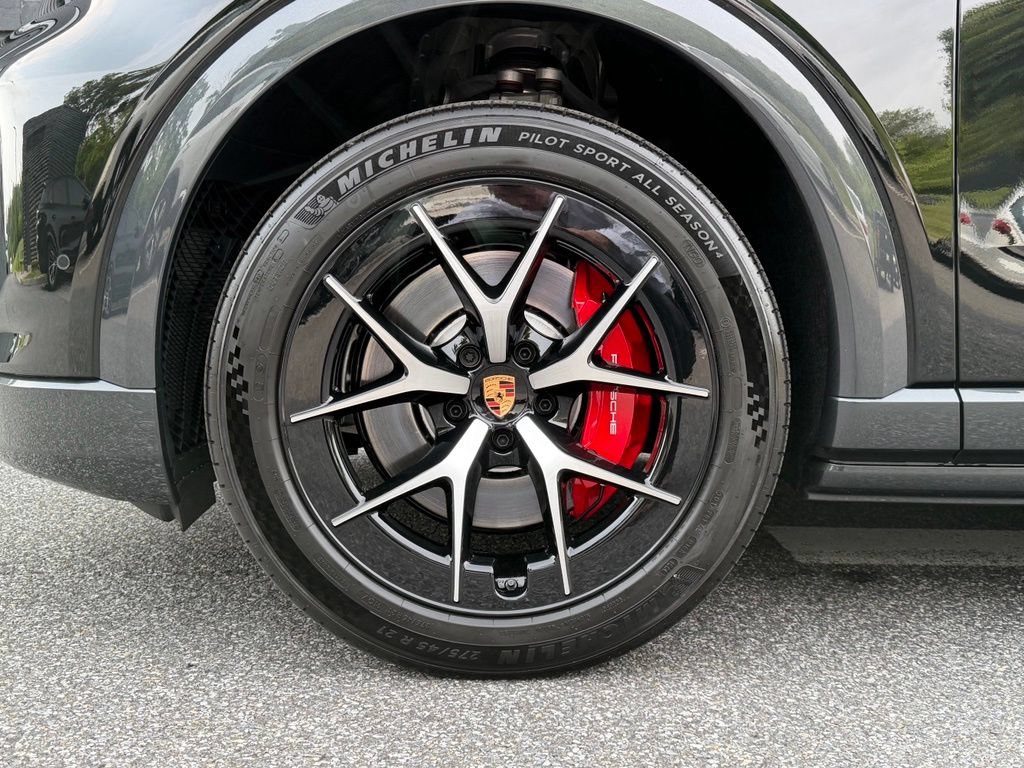 New 2026 Porsche Cayenne S AWD/4WD image 14