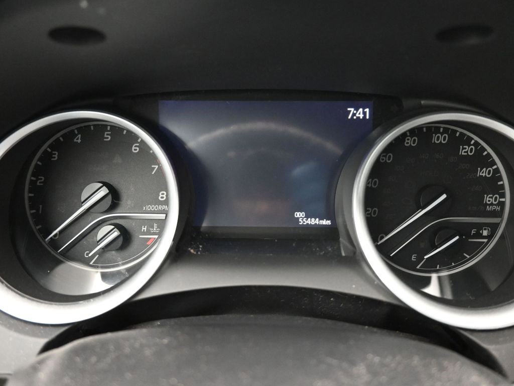 Used 2022 Toyota Camry LE image 13