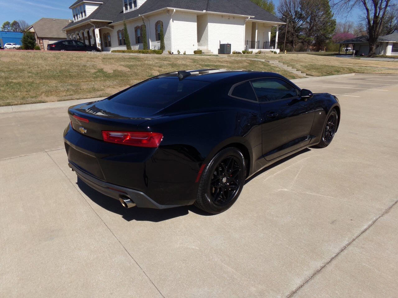 Used 2016 Chevrolet Camaro LT image 21
