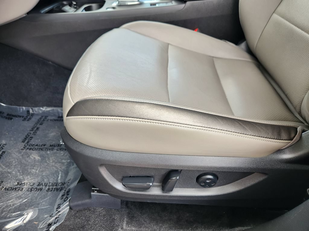 Used 2024 INFINITI QX50 Luxe AWD/4WD image 14