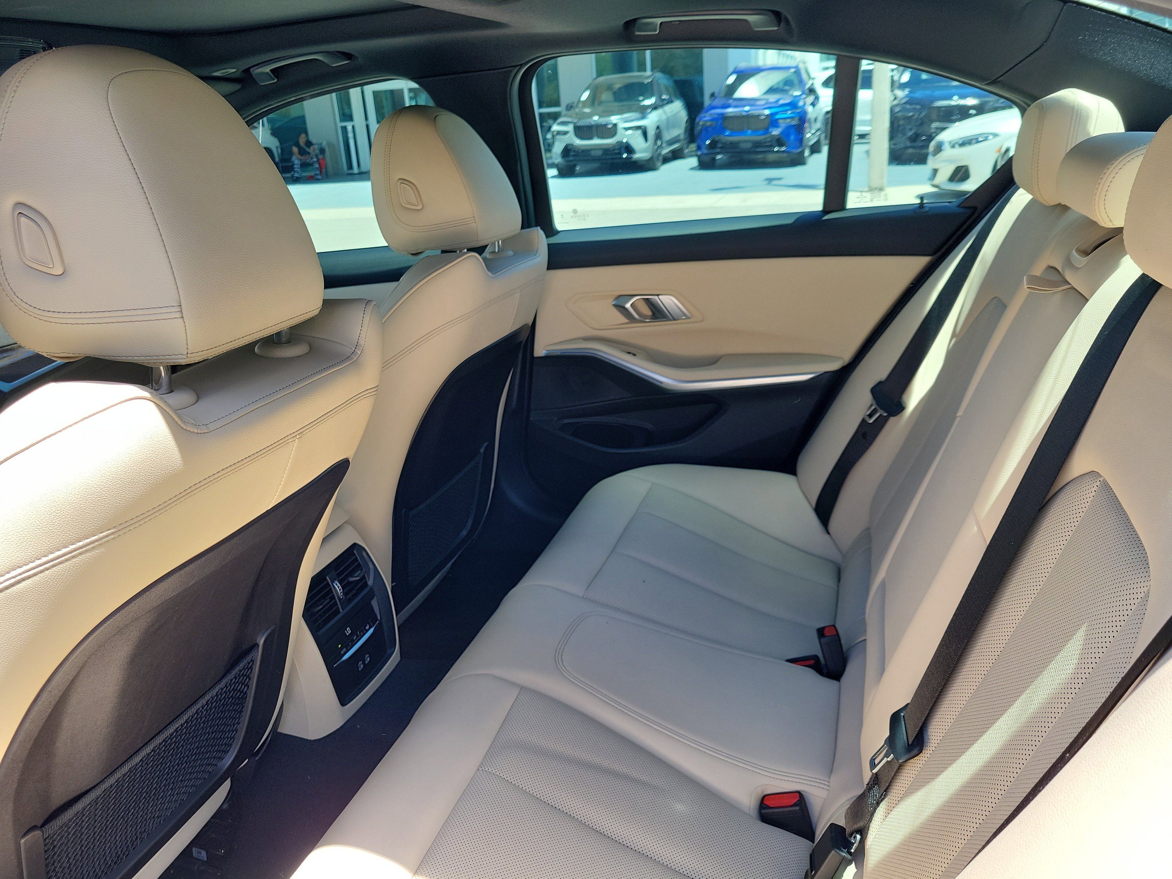 Certified 2023 BMW 330i Sedan w/ Premium Package RWD image 9