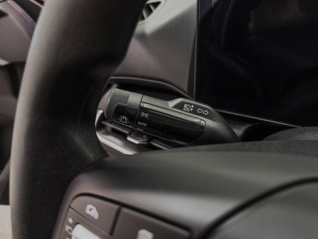 Used 2025 Kia K4 LX image 24