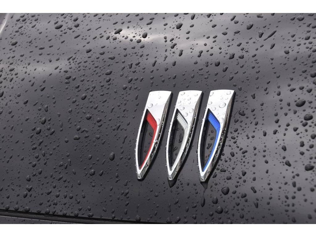 Used 2025 Buick Enclave Avenir w/ Super Cruise Package AWD/4WD image 12