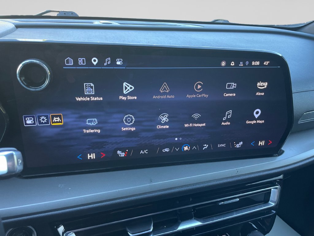 Certified 2025 Chevrolet Traverse LT AWD/4WD image 29
