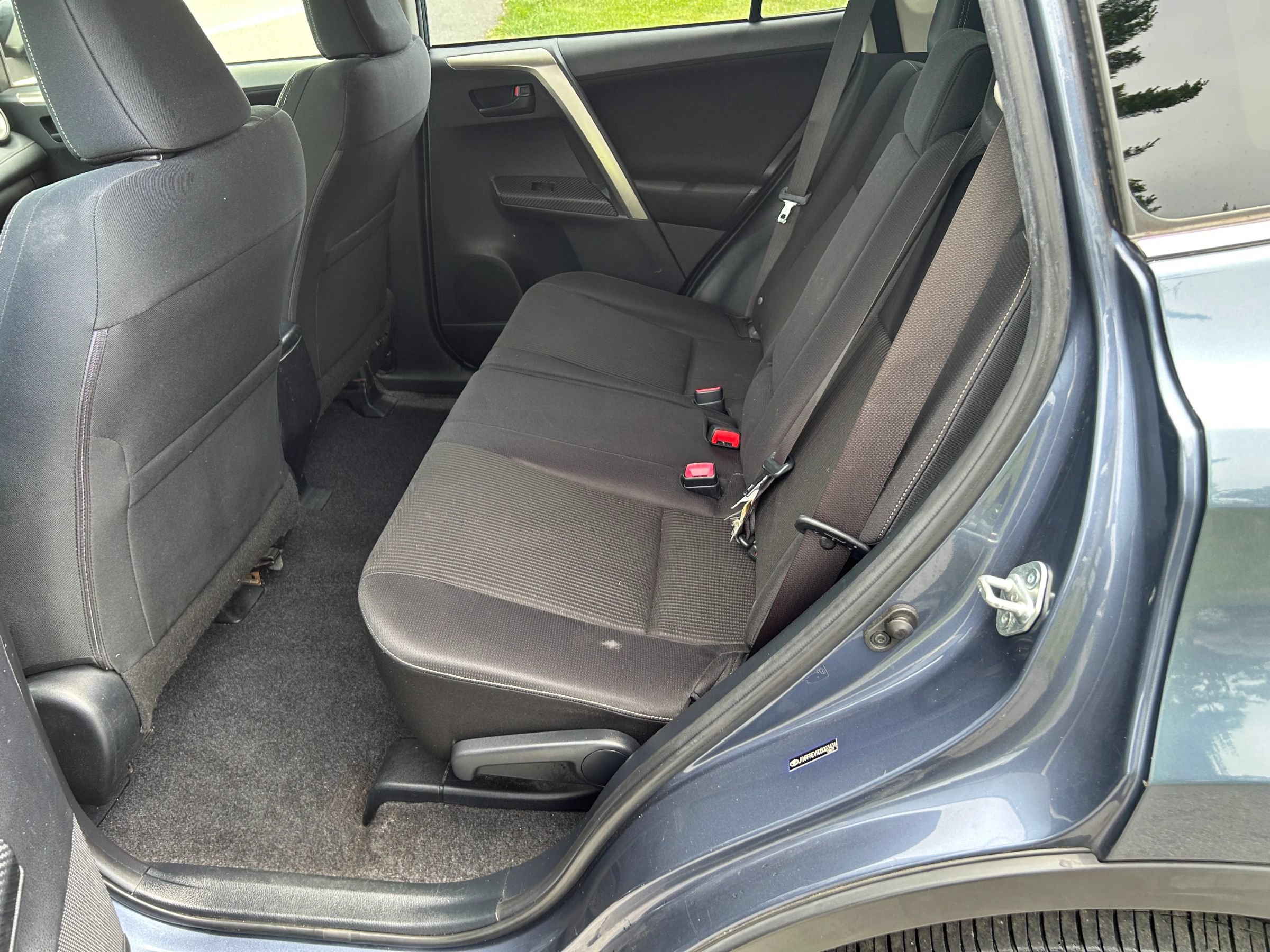 Used 2013 Toyota RAV4 XLE AWD/4WD image 13