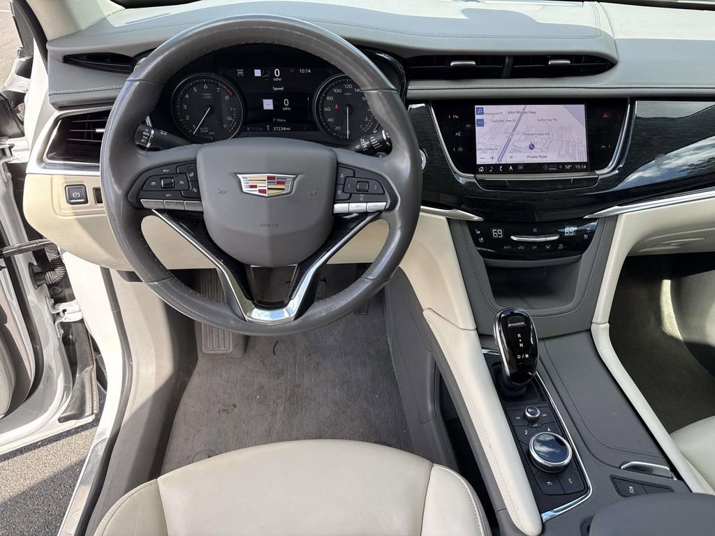 Used 2023 Cadillac XT6 Premium Luxury w/ Technology Package AWD/4WD image 31