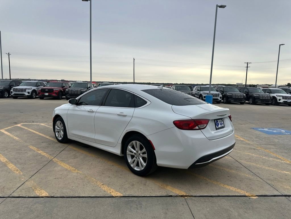 Used 2017 Chrysler 200 Limited Platinum FWD image 5