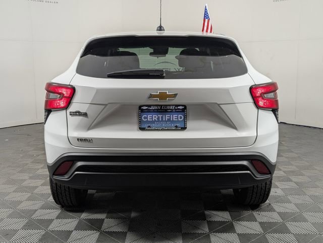 Certified 2025 Chevrolet Trax LS image 7