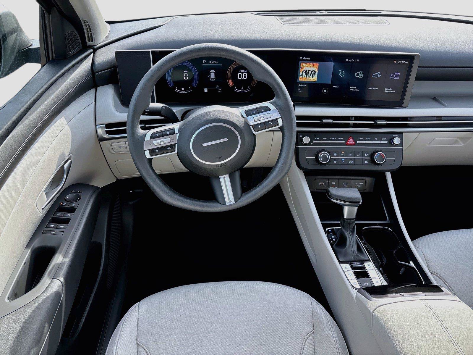 New 2026 Hyundai Tucson SE AWD/4WD image 2