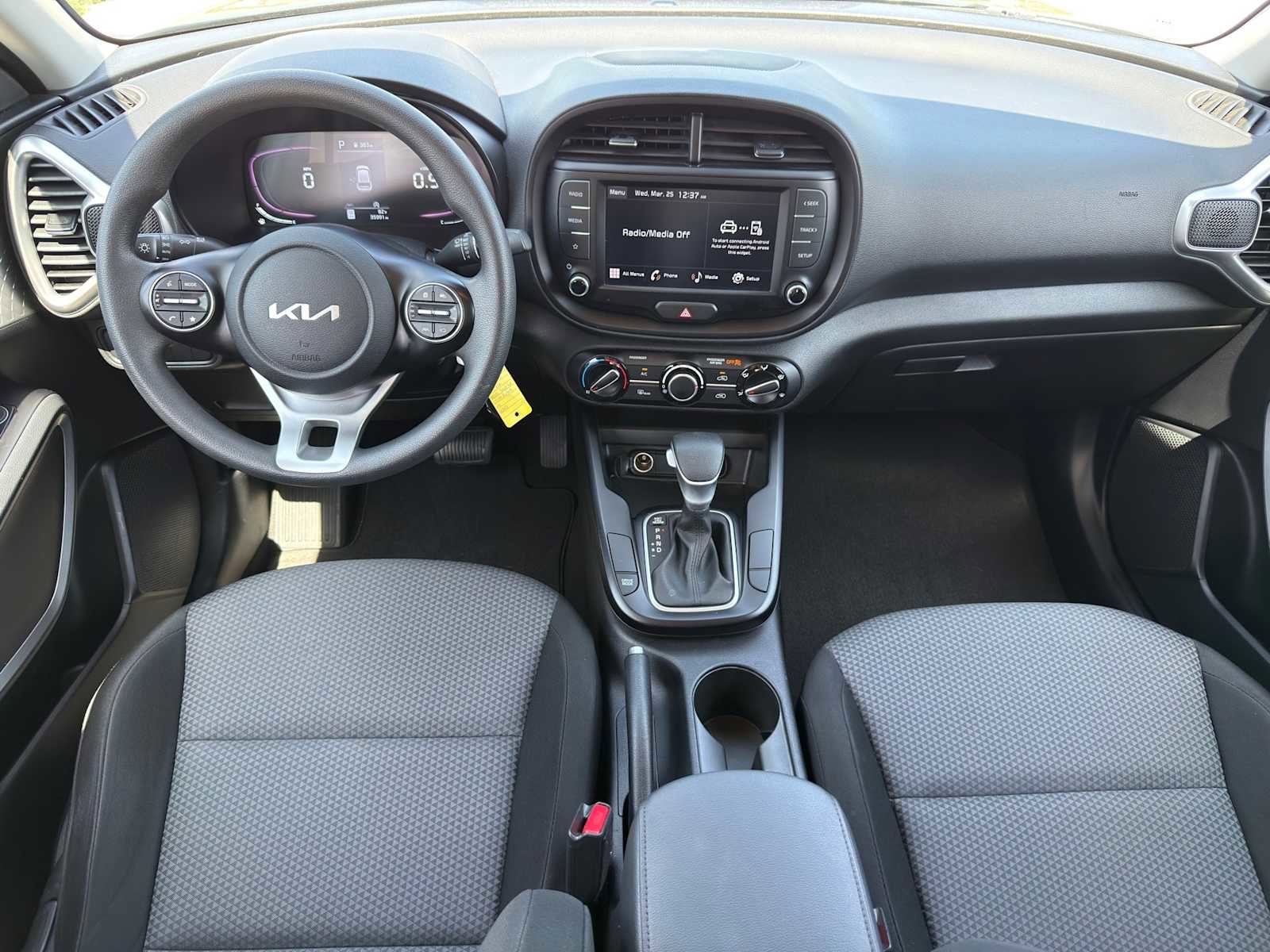 Certified 2023 Kia Soul LX w/ LX Technology Package image 22