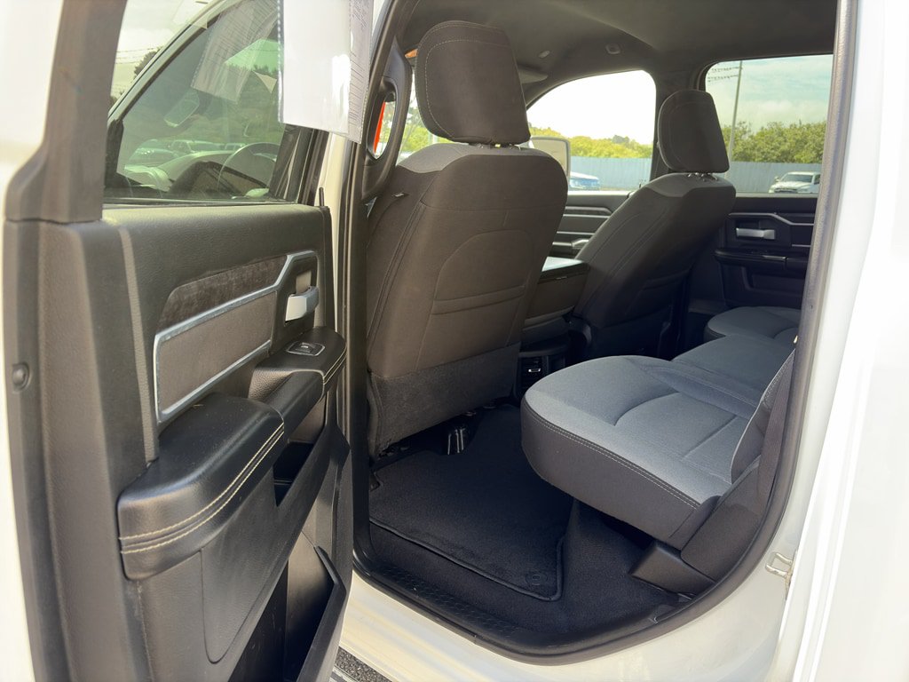 Used 2024 RAM 3500 Big Horn AWD/4WD image 16