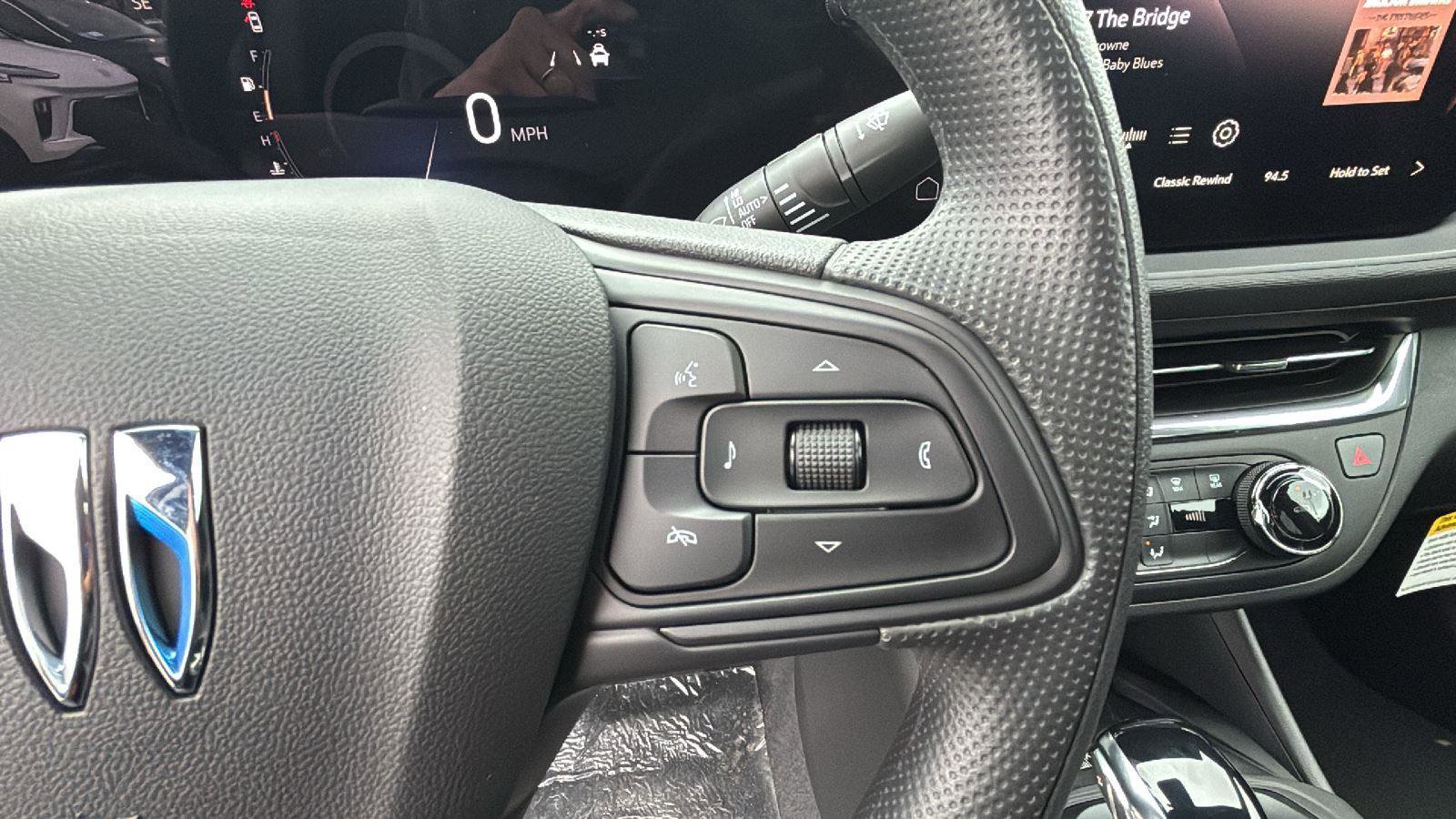 New 2025 Buick Envista Sport Touring w/ Convenience II Package FWD image 15