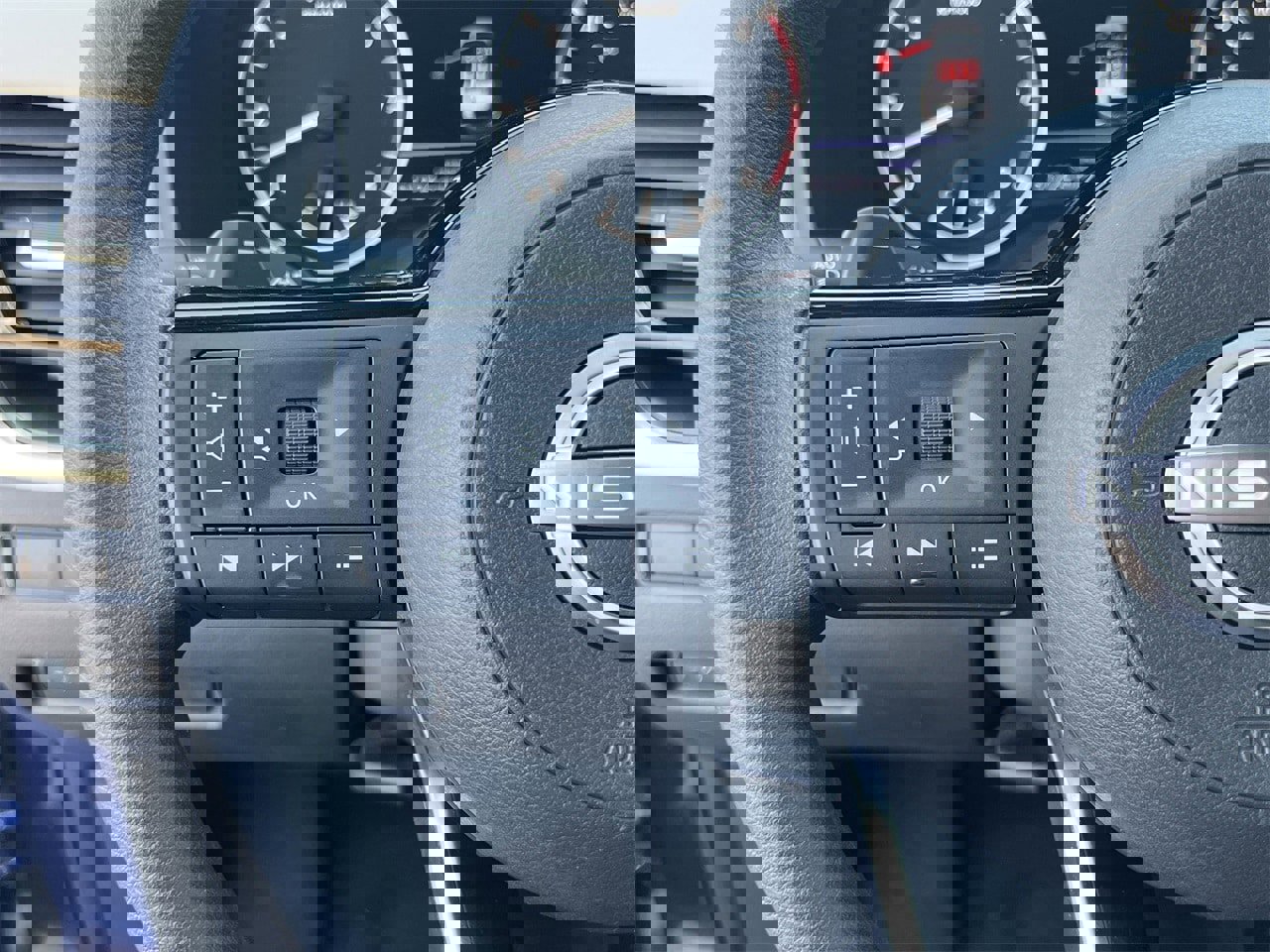 Certified 2023 Nissan Rogue SV image 11