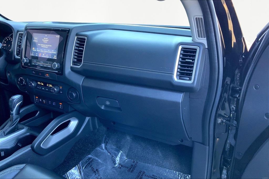 Used 2024 Nissan Frontier SL w/ Technology Package image 18