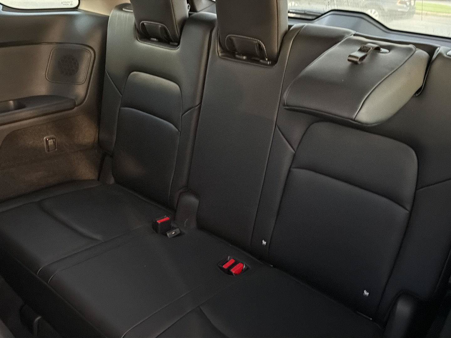Used 2022 Nissan Pathfinder Platinum w/ Cargo Package FWD image 13