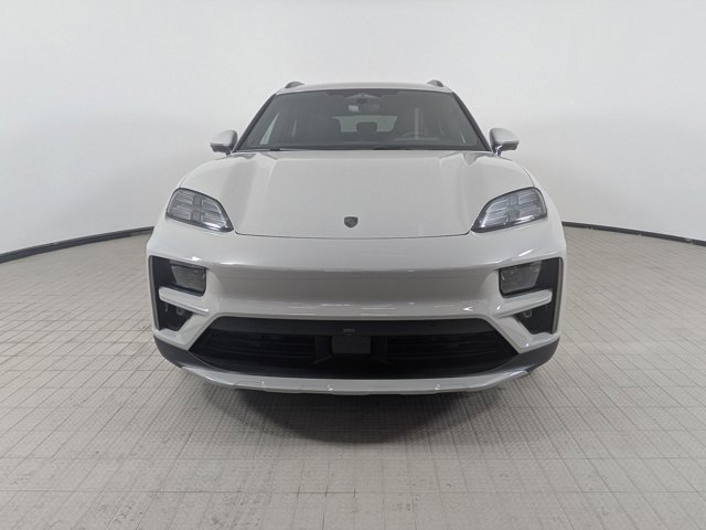 New 2026 Porsche Macan Turbo Electric image 6