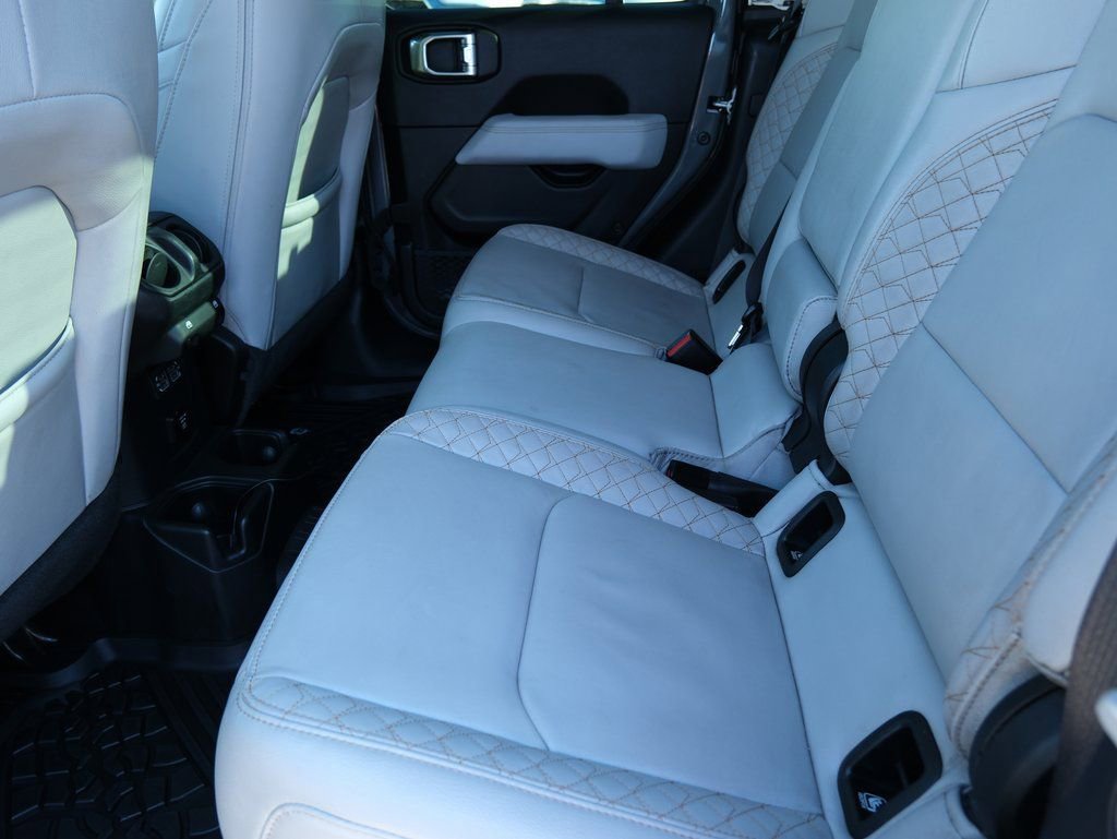 Used 2022 Jeep Gladiator Overland image 27