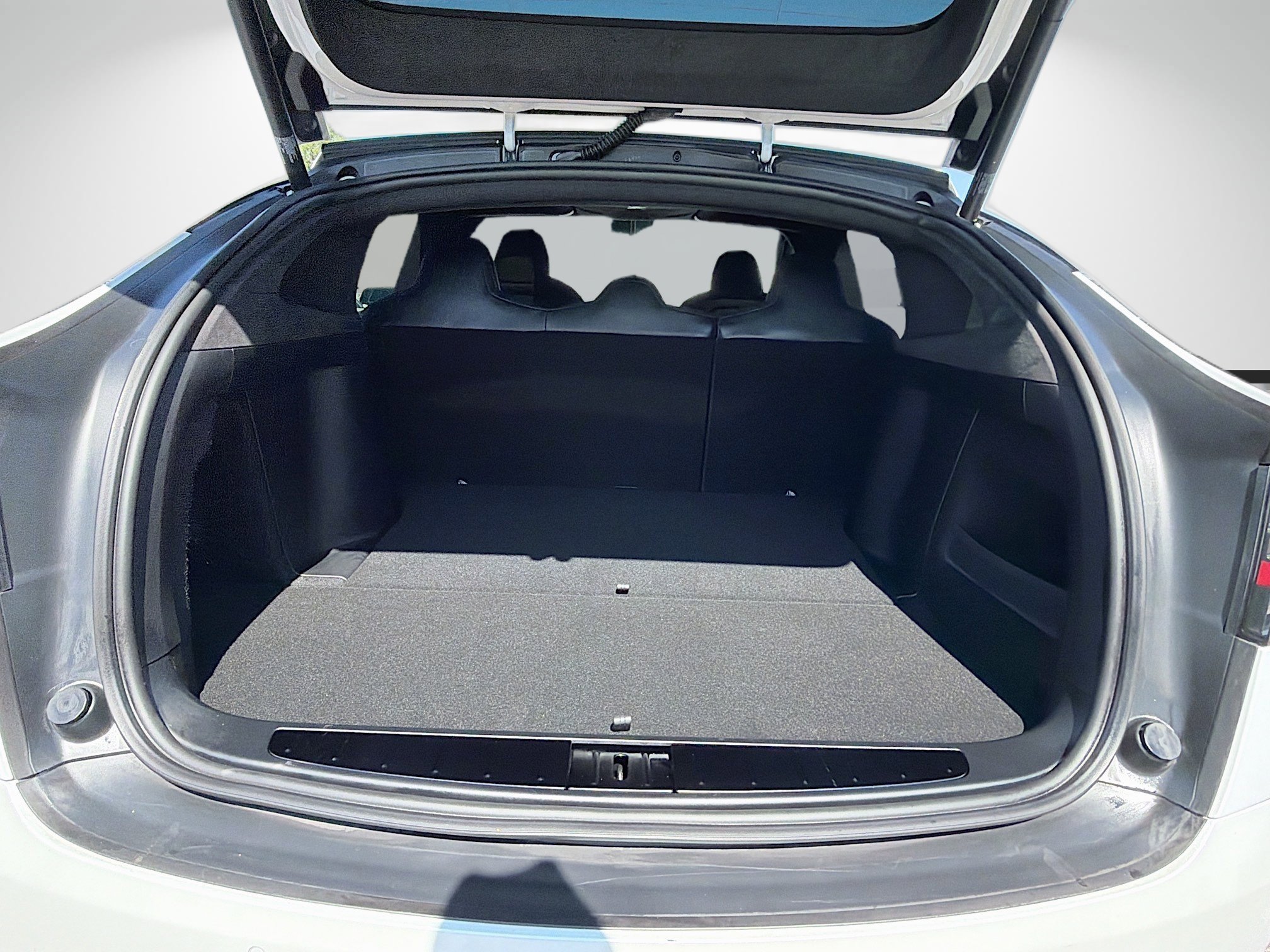 Used 2022 Tesla Model X image 12