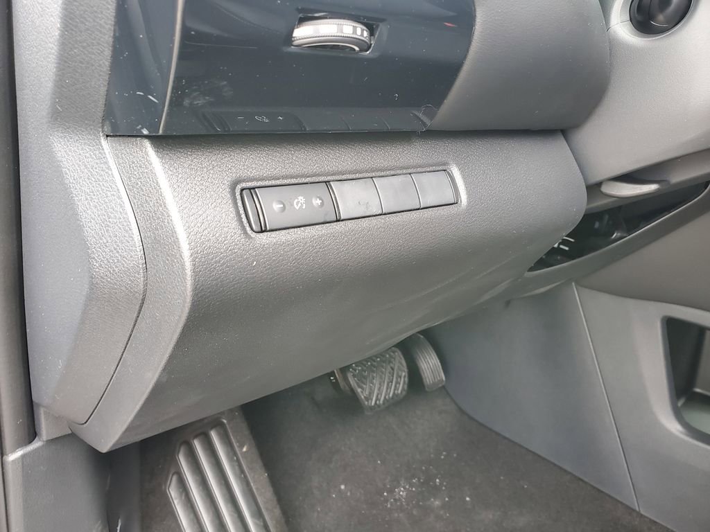 New 2025 Nissan Pathfinder S image 19