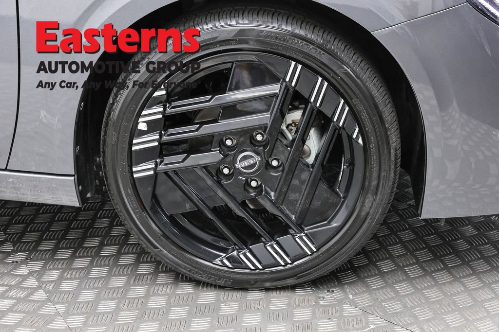 Used 2026 Nissan Sentra SR w/ Floor Mat Package FWD image 30