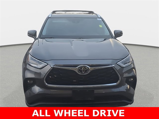 Used 2022 Toyota Highlander Limited image 2