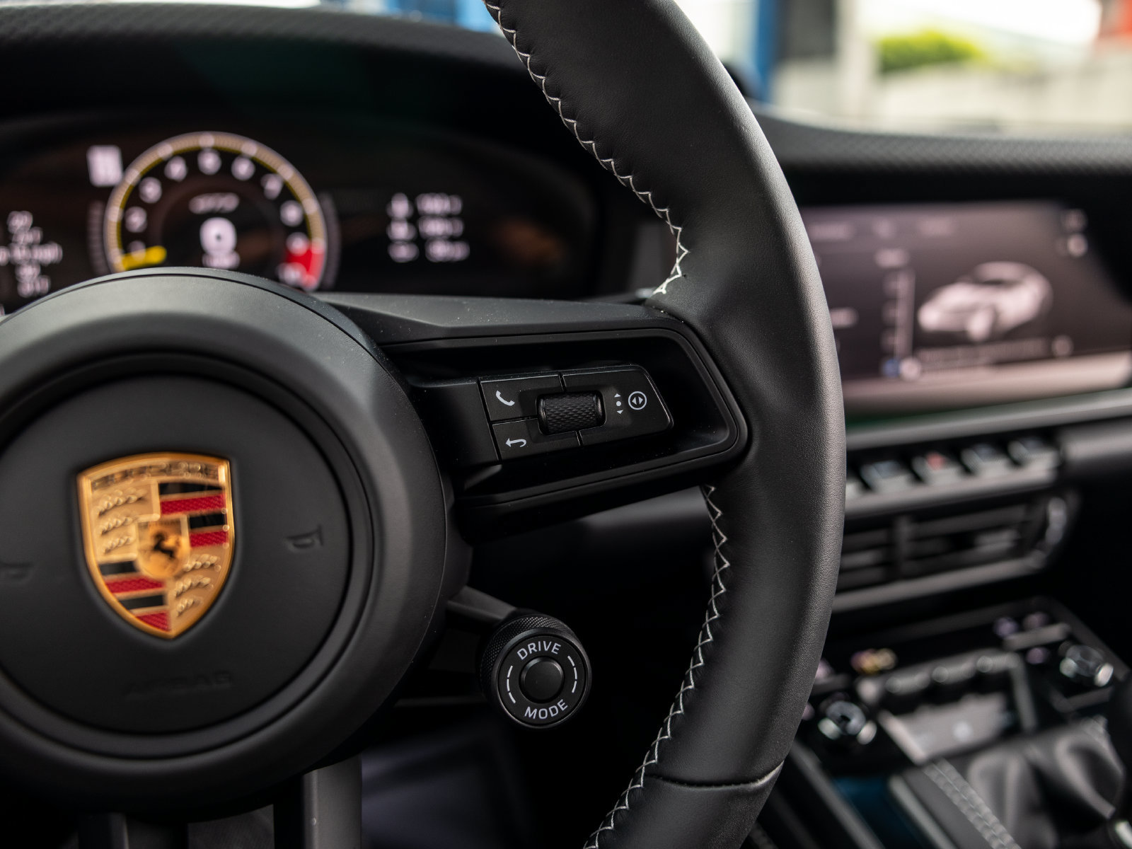 Certified 2025 Porsche 911 GT3 RWD image 36